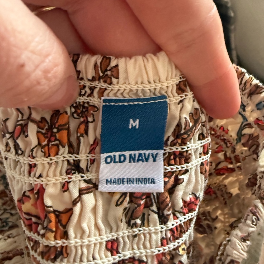 Old Navy Cream Floral Smocked Cami Midi Dress Boho Sleeveless Size Medium - Picture 5 of 6
